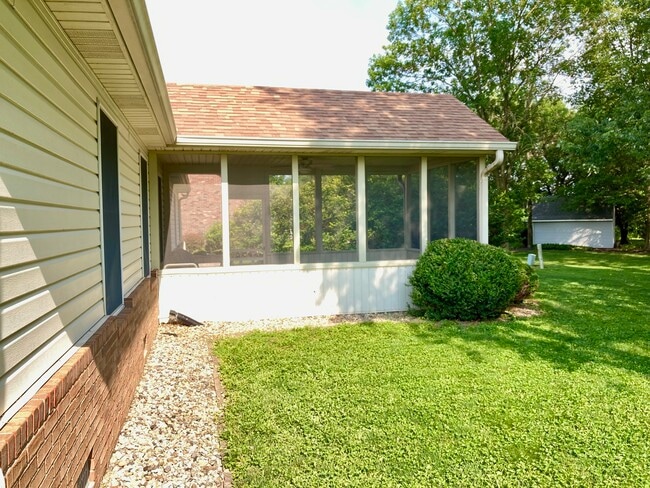 Building Photo - 1685 Decourcy Ct
