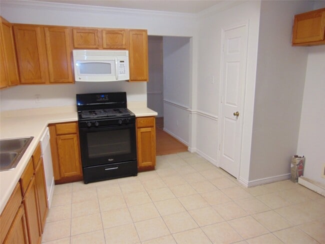 Building Photo - 8603 Rustling Leaves Dr