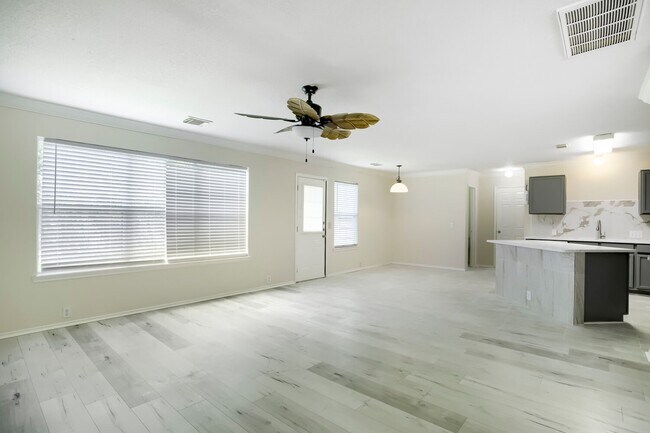Building Photo - 10506 Sugar Trace Dr