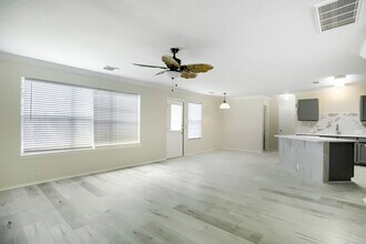 Building Photo - 10506 Sugar Trace Dr