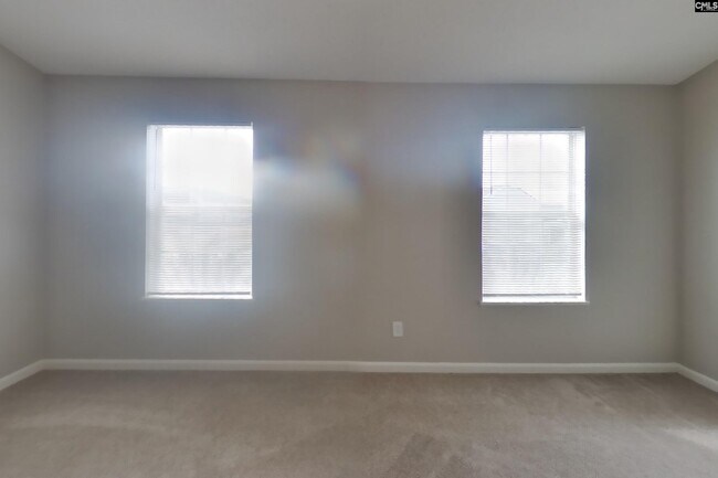 Building Photo - 308 Fox Trot Dr