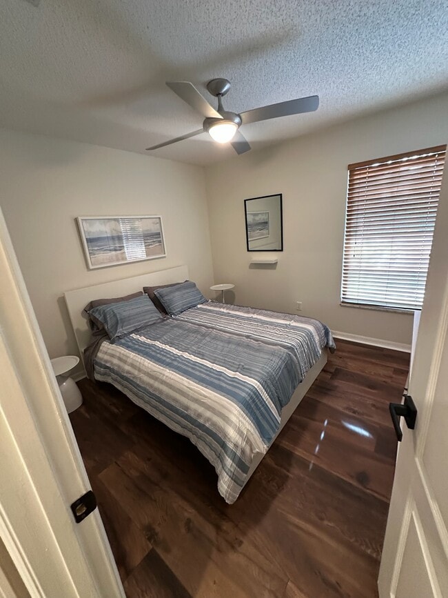 Building Photo - 8960 Huntington Pointe Dr