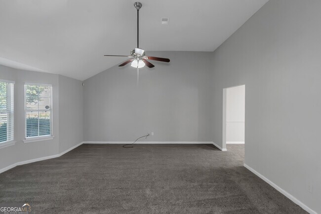 Building Photo - 481 Harvick Cir