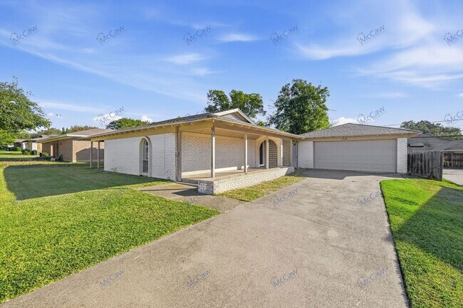 Building Photo - 1736 Brown Trail