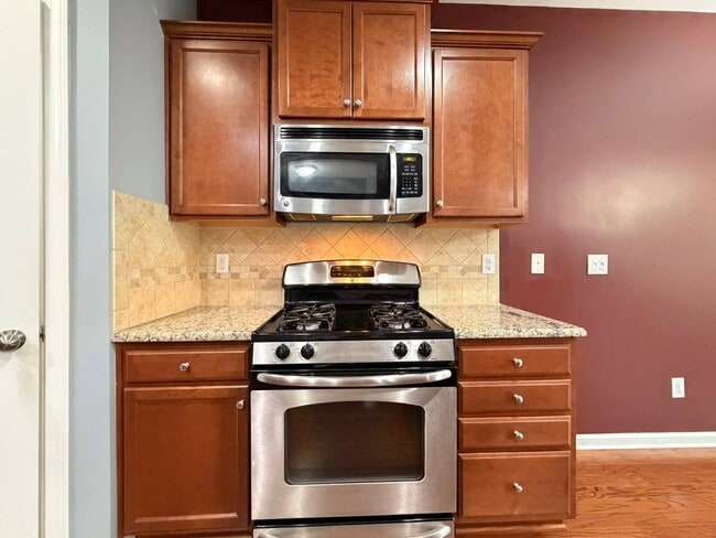 Building Photo - 8268 Primanti Blvd