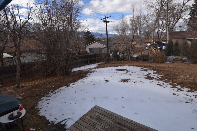 Building Photo - 1640 Shenandoah Dr