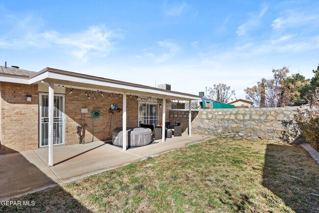Building Photo - 3504 Blue Grove Ln