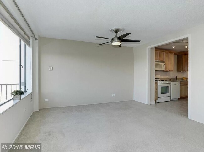 Building Photo - 4501 Arlington Blvd