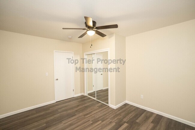 Building Photo - 1884 N 5th St