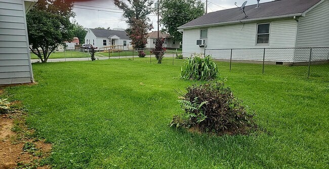 Building Photo - 939 Clay St