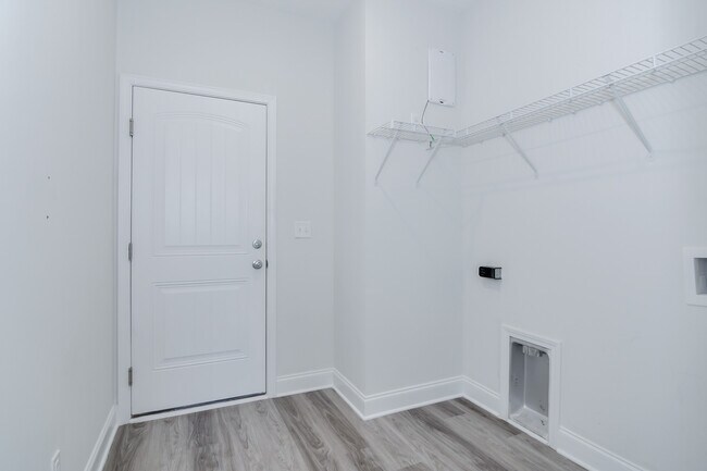Building Photo - 326 Agape Ln