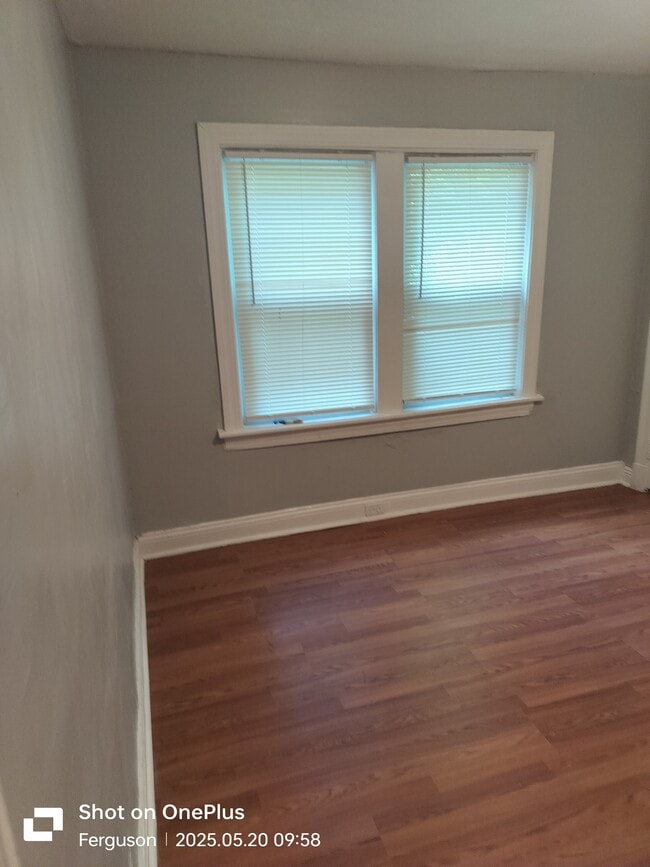 Building Photo - 811 Arline Dr
