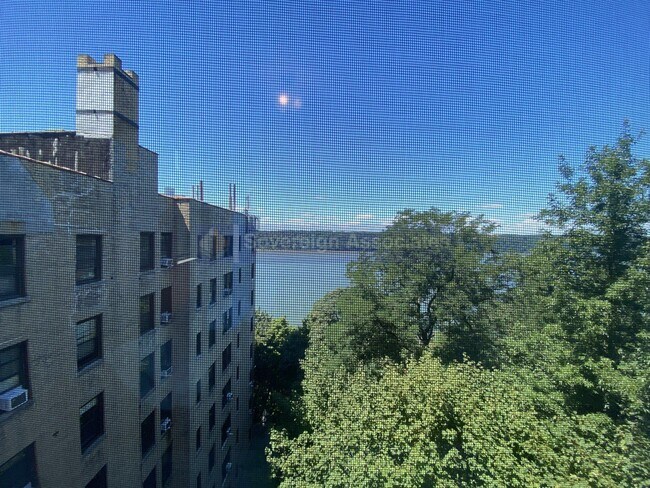 Building Photo - 282 Cabrini Blvd