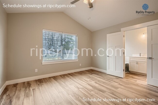 Building Photo - 6842 N Mears St