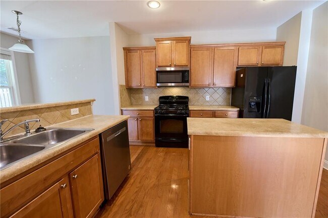 Building Photo - 5930 Falls Landing Dr