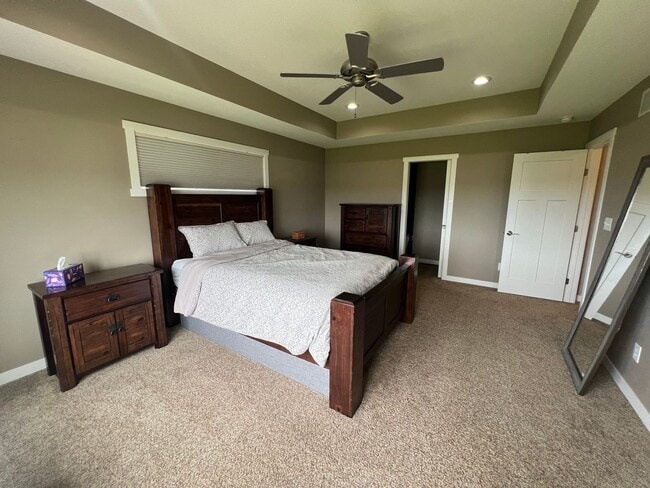 Building Photo - Beautiful 5-bed, 3.5-bath Single Family Home!