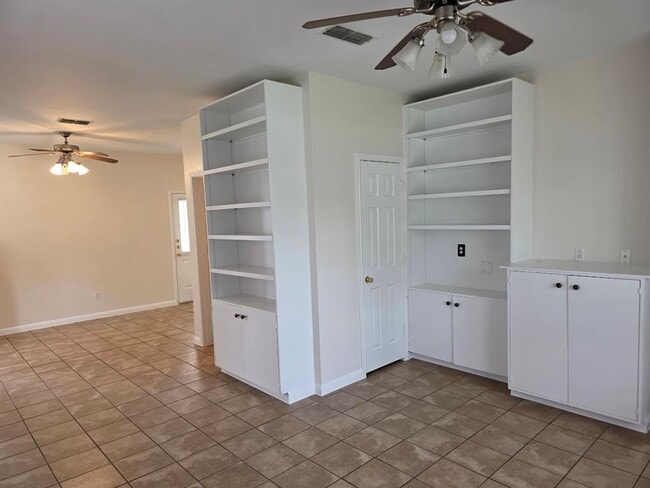 Building Photo - 3308 Elija St