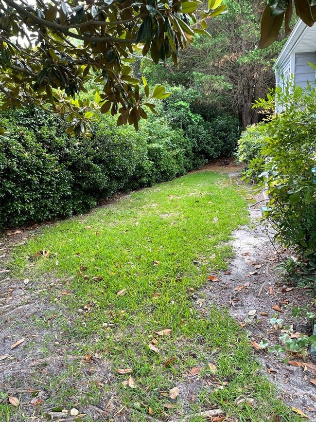 Building Photo - Charming home located in Heart of Wilmington