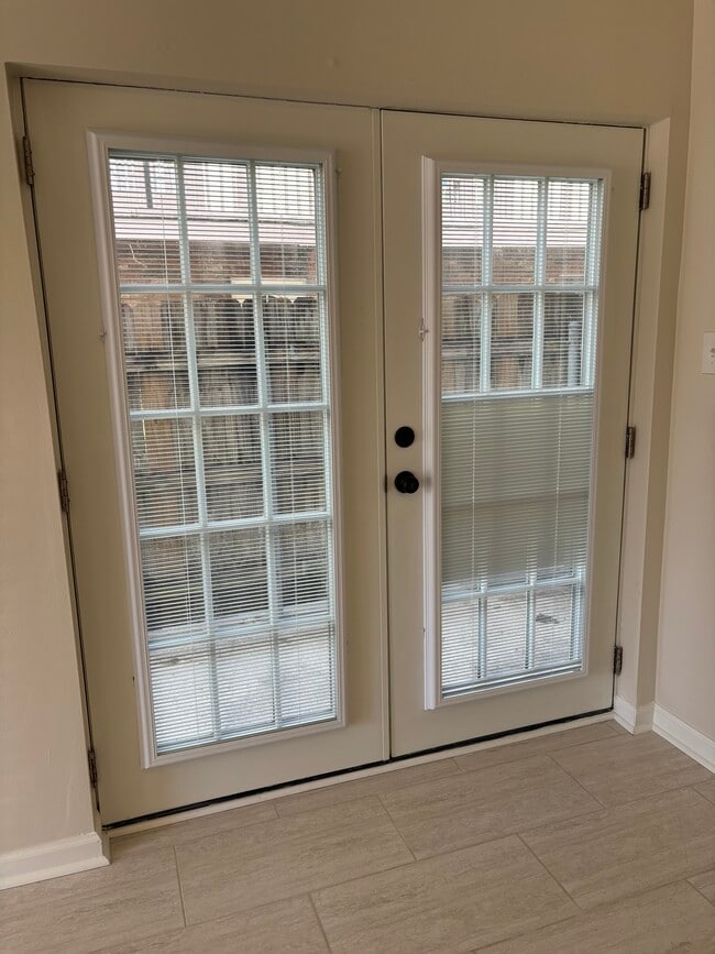 Building Photo - 4513 Tabony St