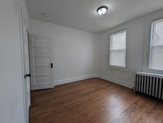 Building Photo - Charming updated 3 bedroom 1 bath Home in ...