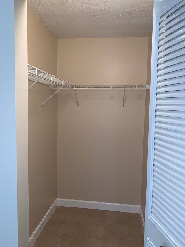 Building Photo - 4988 Sable Pine Cir