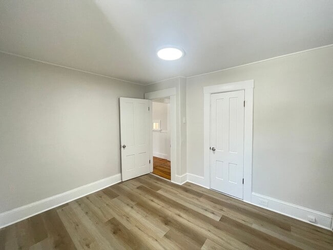 Building Photo - 193 W Mitchell St