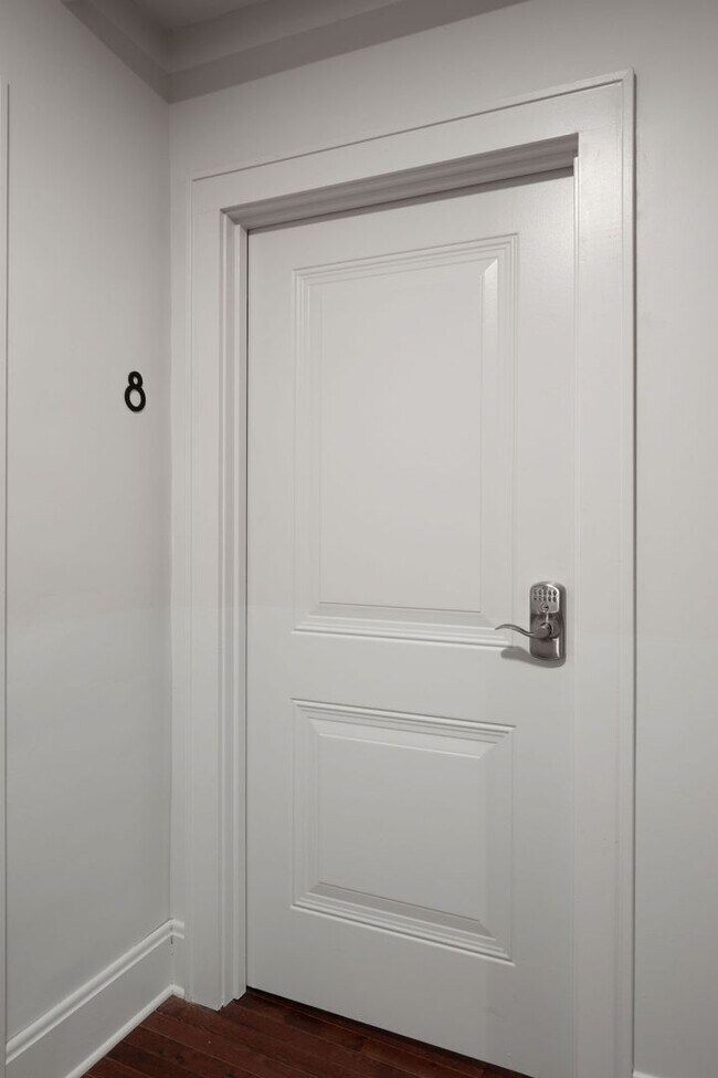 Building Photo - Coming Soon: 2BR Apartment – ETA 10/1/25