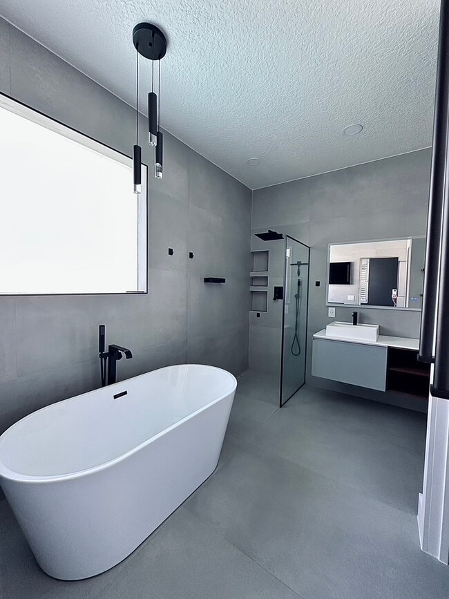 Building Photo - 107 Monroe View Trail