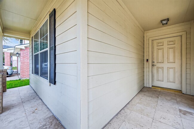 Building Photo - 2611 Floral Bloom Way