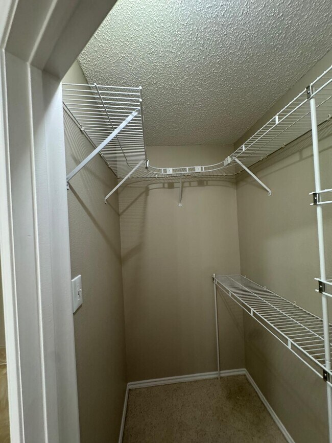 Building Photo - 1511 Garrison St