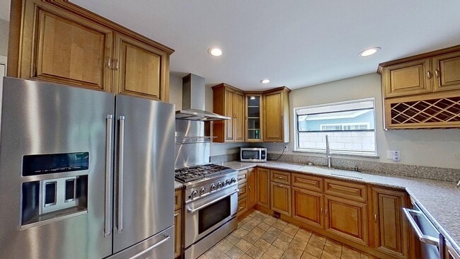 Building Photo - 14321 Riviera Dr