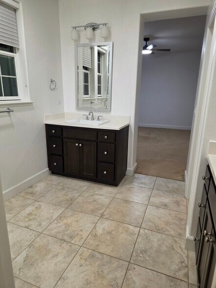 Building Photo - 5009 Telegraph Blvd