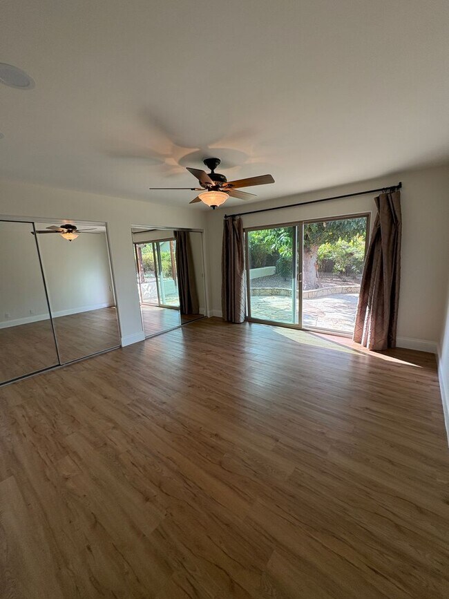 Building Photo - 1105 Del Nido Ct