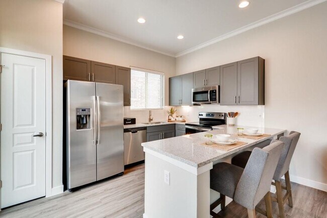 Building Photo - 8500 Comanche Springs Dr
