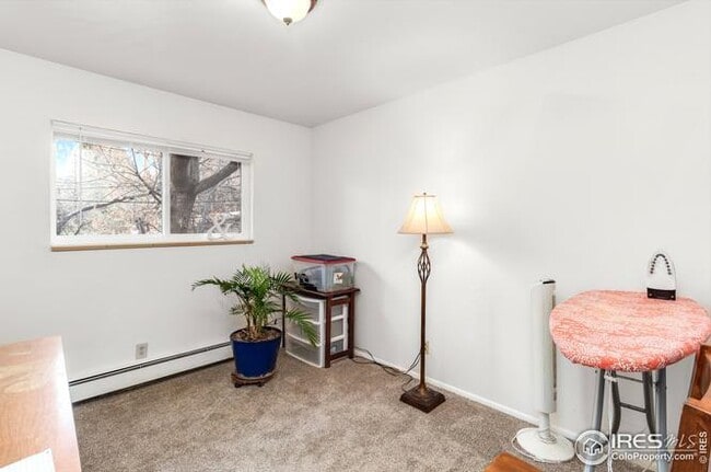 Building Photo - 1112 Gard Pl