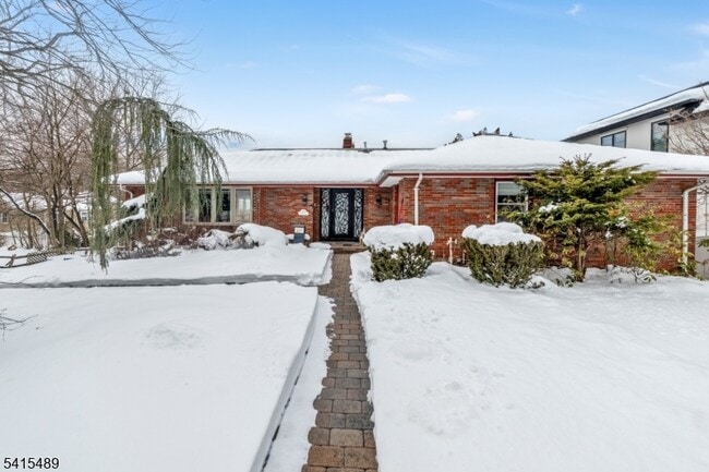 Building Photo - 475 Cedar Ln