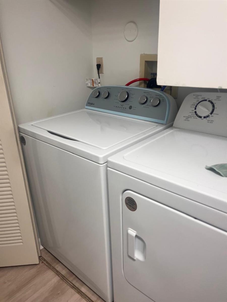 Building Photo - 719 NW 92nd Ave