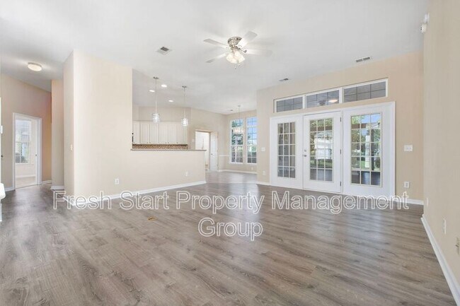 Building Photo - 414 Carriage Lake Dr