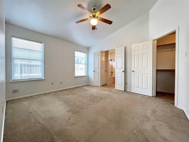 Building Photo - 1211 Saddle Dr