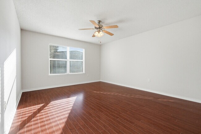 Building Photo - 4227 Shadow Ln