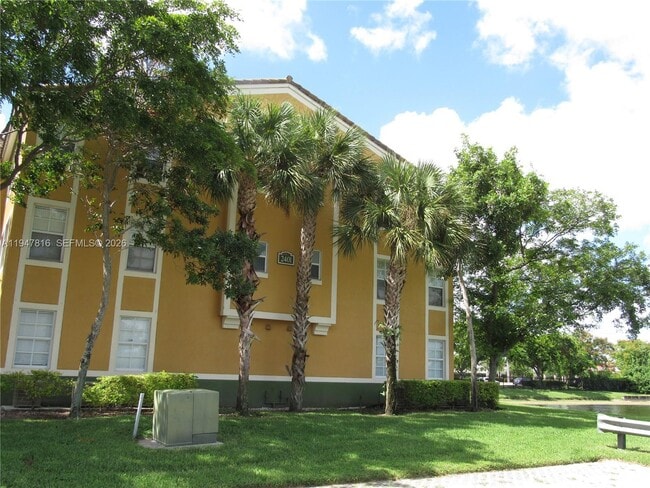 Building Photo - 2401 W Preserve Way