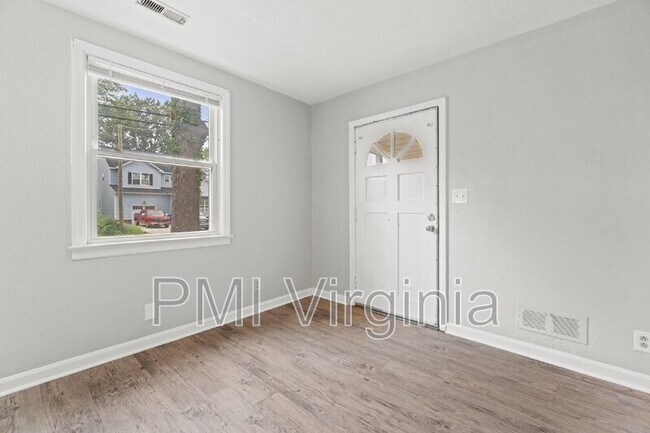 Building Photo - 3424 Argonne Ave