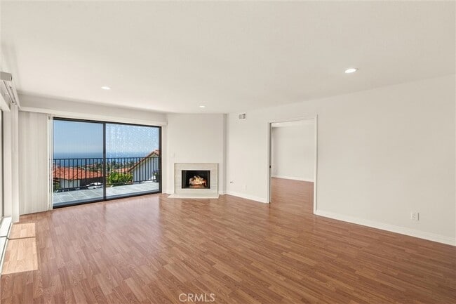 Building Photo - 25 Ocean Crest Ct