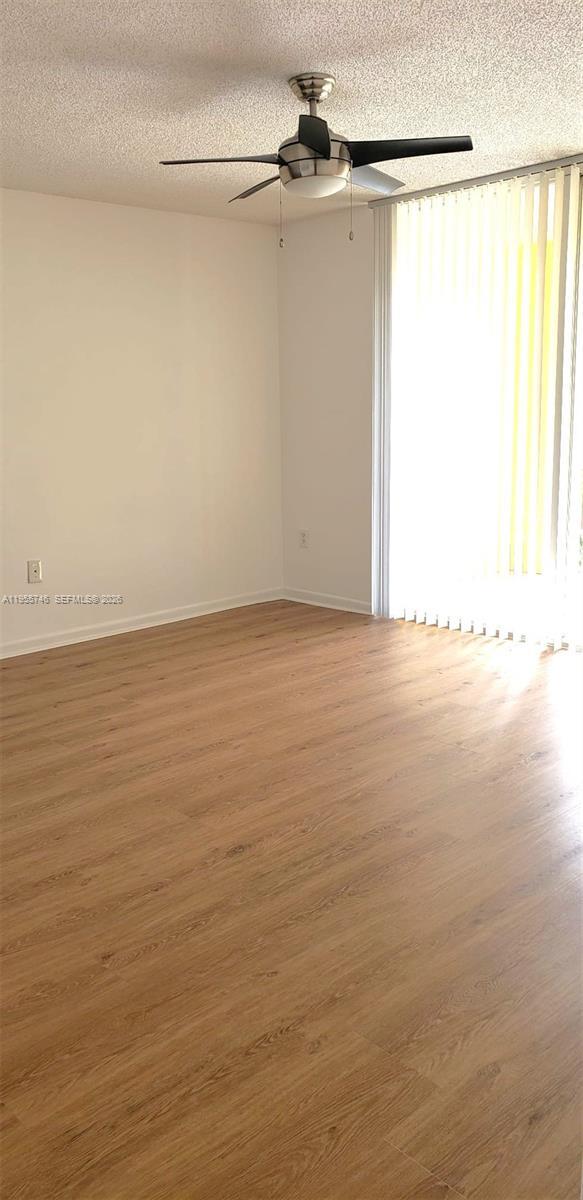 Building Photo - 19999 E Country Club Dr