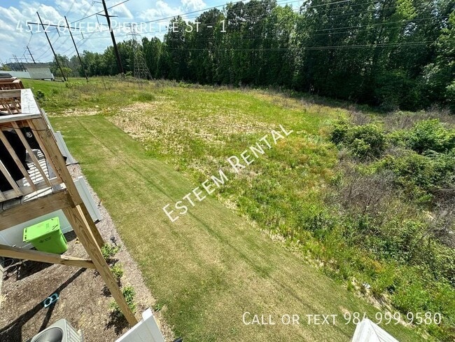 Building Photo - 4512 Queen Pierrette St