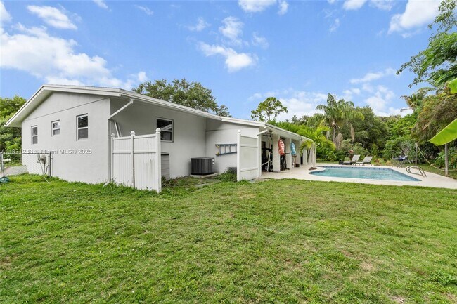 Building Photo - 8225 SW 117th Terrace