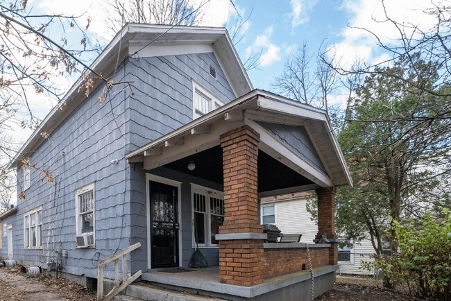 Building Photo - 42 Quimby St NE