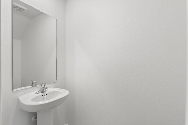 Building Photo - Brand New Townhome For Rent in Stonegate P...