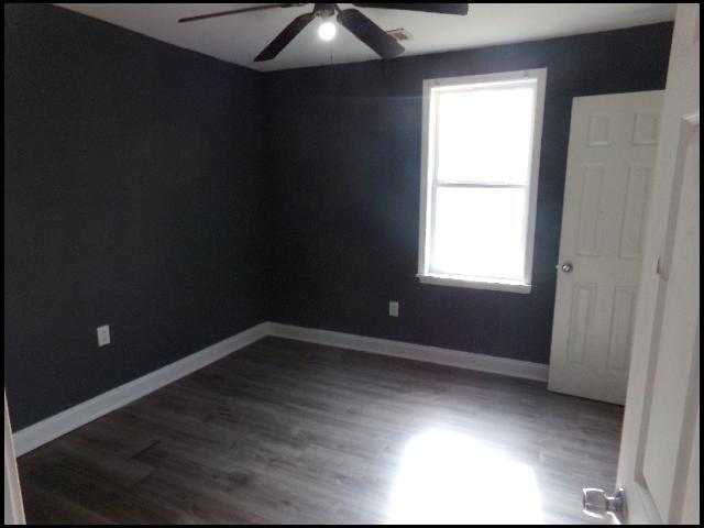 Building Photo - 2323 S Spring St