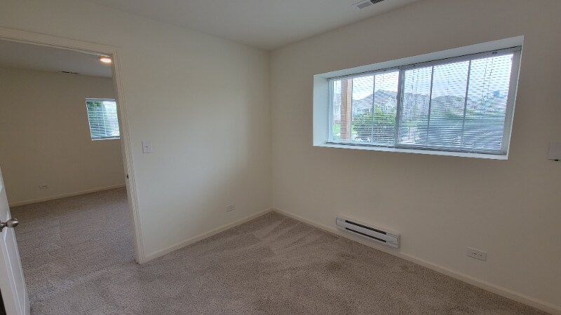Building Photo - 200 Goldenrod Dr
